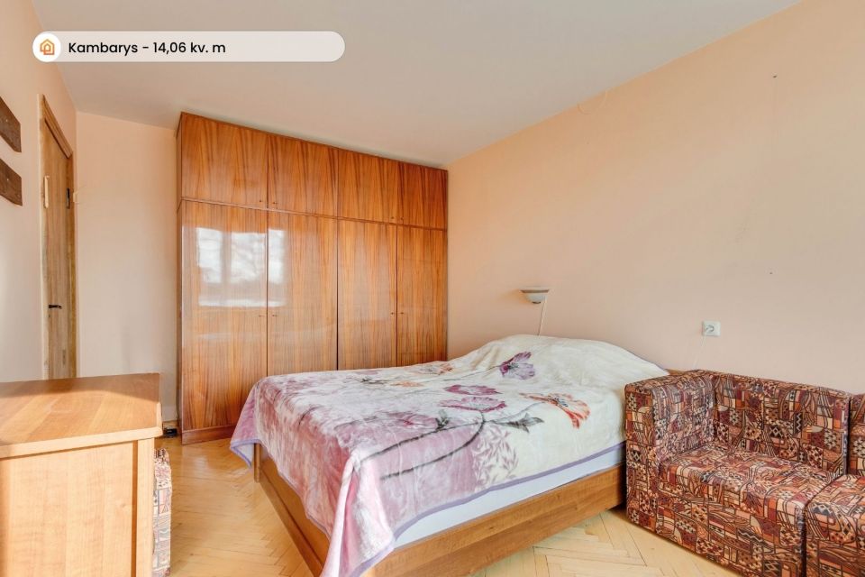 Parduodamas 2 kambarių butas Tel&scaron;iuose, Masčio g. 4, renovuotame name, 2-me auk&scaron;te