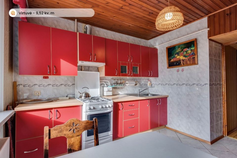 Parduodamas 2 kambarių butas Tel&scaron;iuose, Masčio g. 4, renovuotame name, 2-me auk&scaron;te