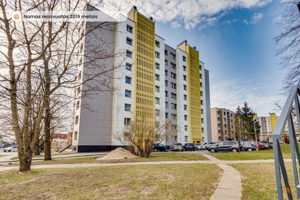 Parduodamas 2 kambarių butas Tel&scaron;iuose, Masčio g. 4, renovuotame name, 2-me auk&scaron;te