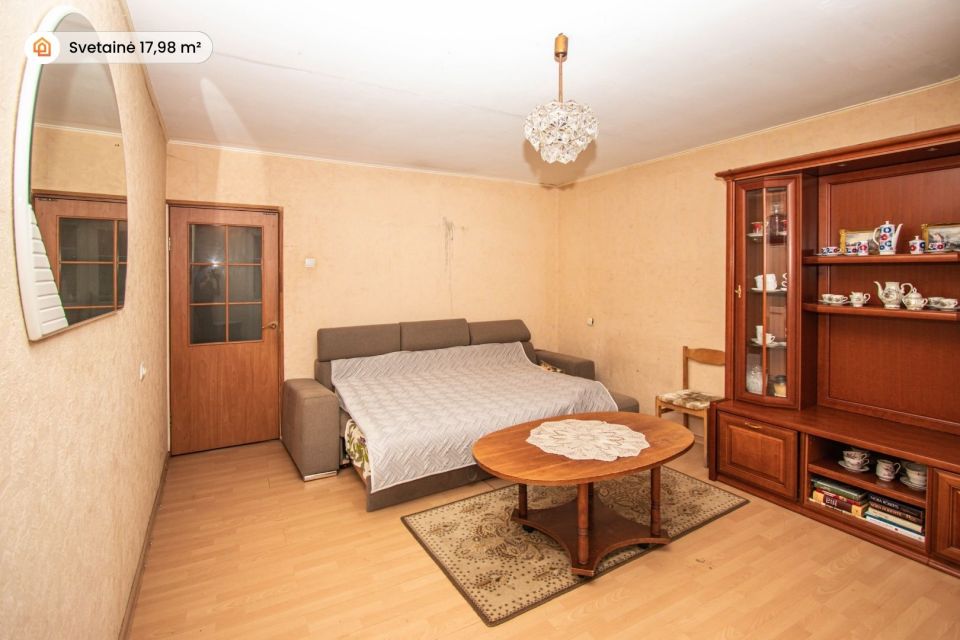 Parduodamas 2 kambarių butas Tylioji g. 10, Mažeikiuose – renovuotame name