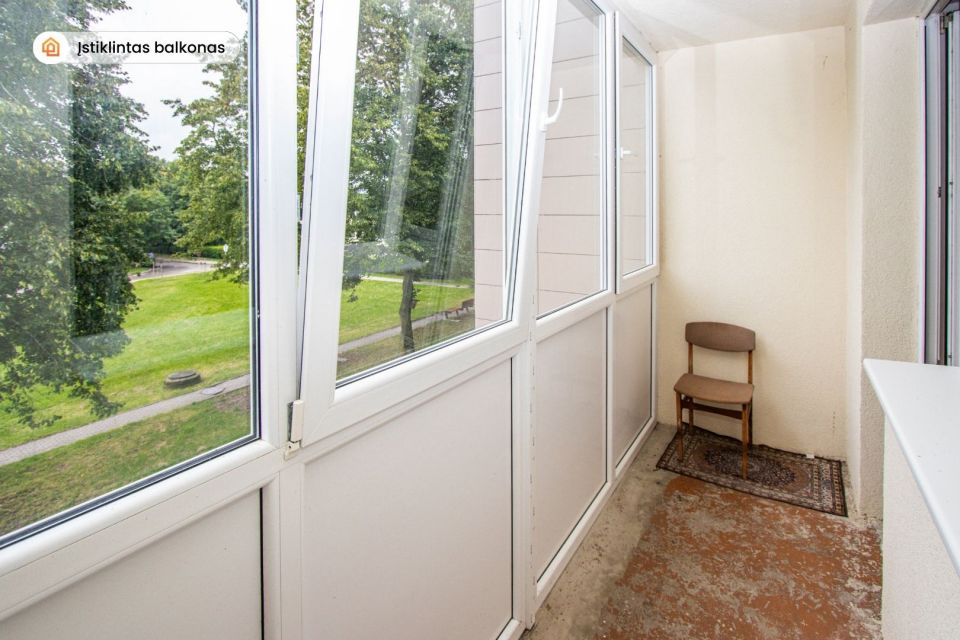 Parduodamas 2 kambarių butas Tylioji g. 10, Mažeikiuose – renovuotame name