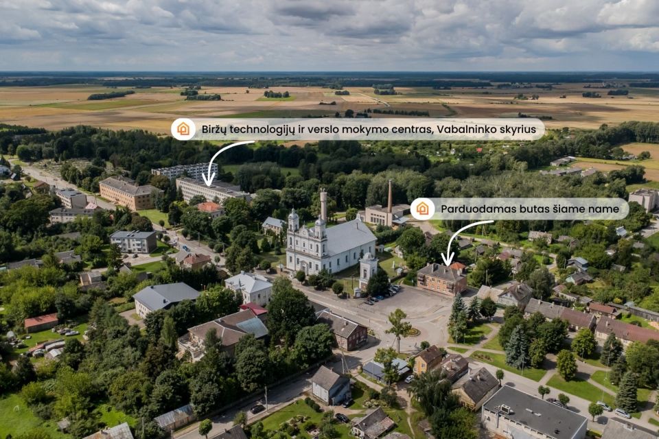 Parduodamas 2 kambarių butas Vabalninko centre, Žolinės a. 17, &scaron;alia bažnyčios