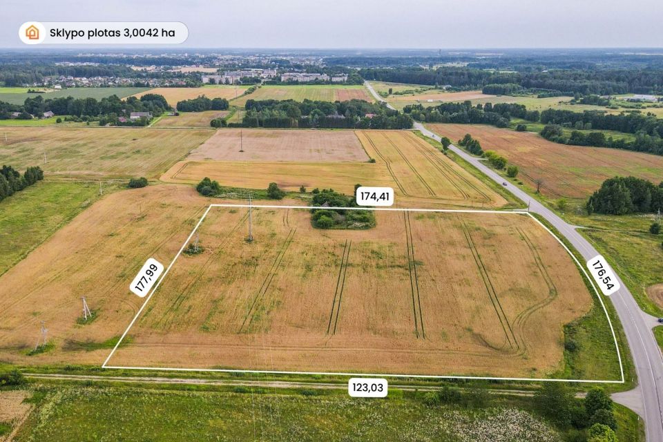 Parduodamas 3,0042 ha pramonės ir sandėliavimo paskirties sklypas Mažeikių r..