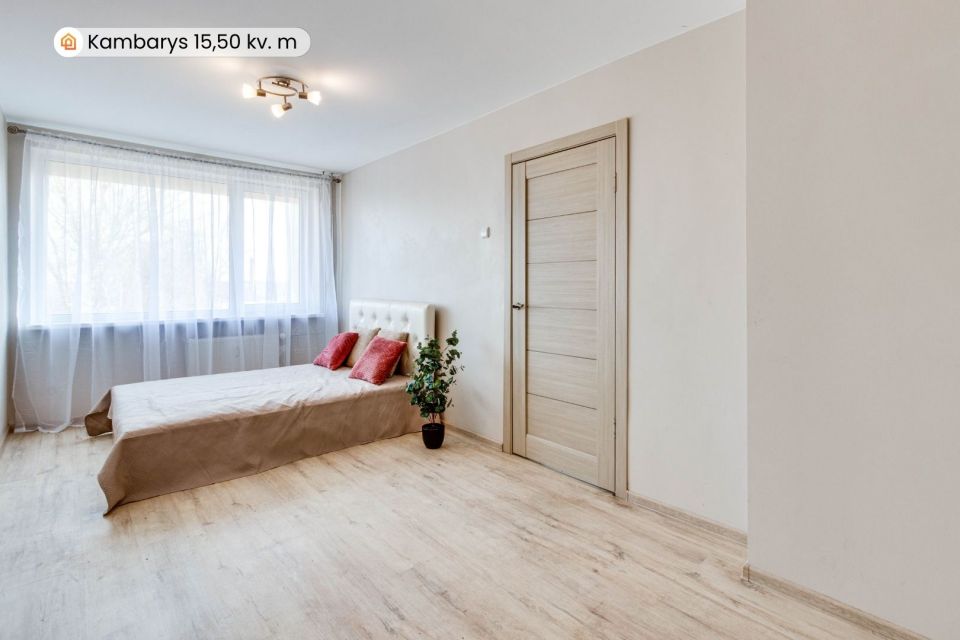 Parduodamas 3 kambarių butas centrinėje miesto dalyje Vytauto g. 42, Šiauliuose