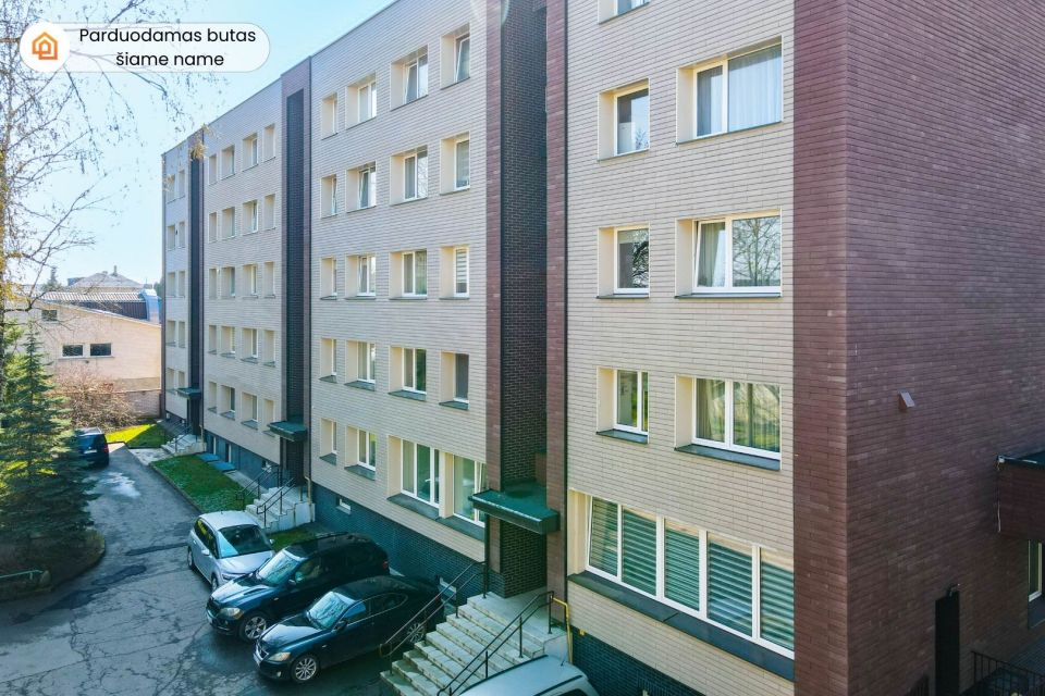 Parduodamas 3 kambarių butas centrinėje miesto dalyje Vytauto g. 42, Šiauliuose