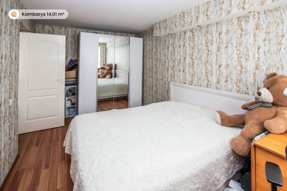 Parduodamas 3 kambarių butas Mažeikių r. sav., Viek&scaron;nių m., Bažnyčios g. 13