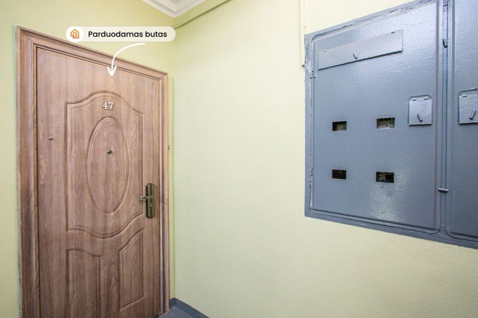 Parduodamas 3 kambarių butas, renovuotame, mūriniame name, adresu V. Kudirkos g. 15, N. Akmenėje
