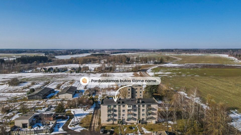 Parduodamas 2 kambarių, 50 kv.m. butas su židiniu ir pirtimi &scaron;alia Sablauskių tvenkinio, Akmenės r.