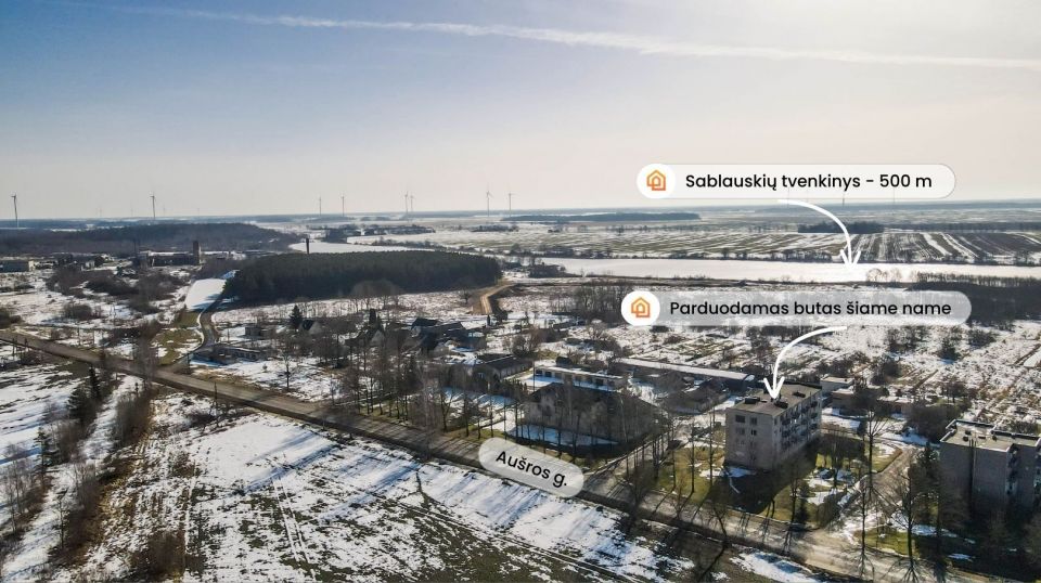 Parduodamas 2 kambarių, 50 kv.m. butas su židiniu ir pirtimi &scaron;alia Sablauskių tvenkinio, Akmenės r.