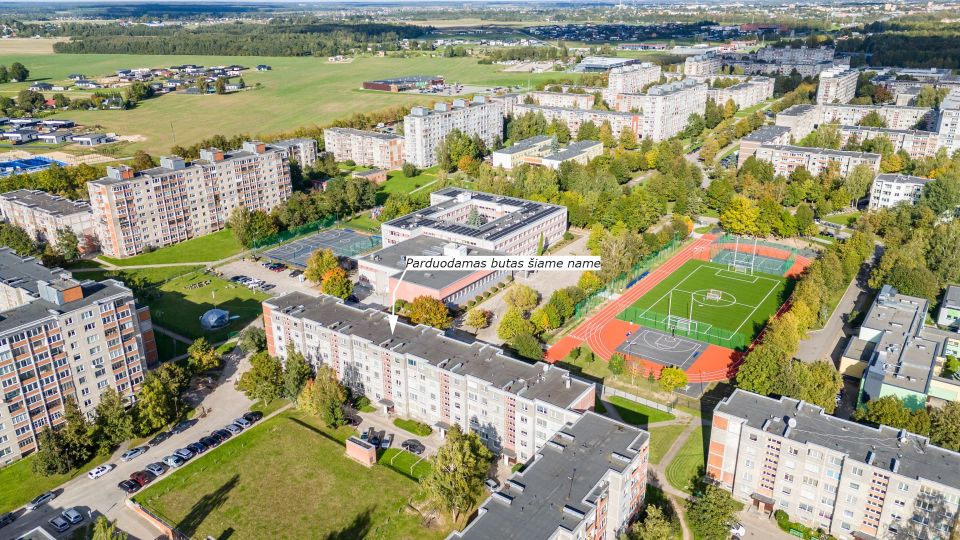 Parduodamas atnaujintas 1 kambario butas su balkonu Gegužių g. 75, &Scaron;iauliuose.