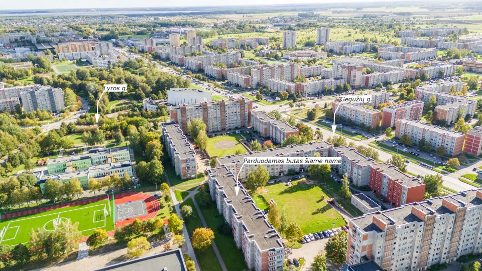 Parduodamas atnaujintas 1 kambario butas su balkonu Gegužių g. 75, &Scaron;iauliuose.