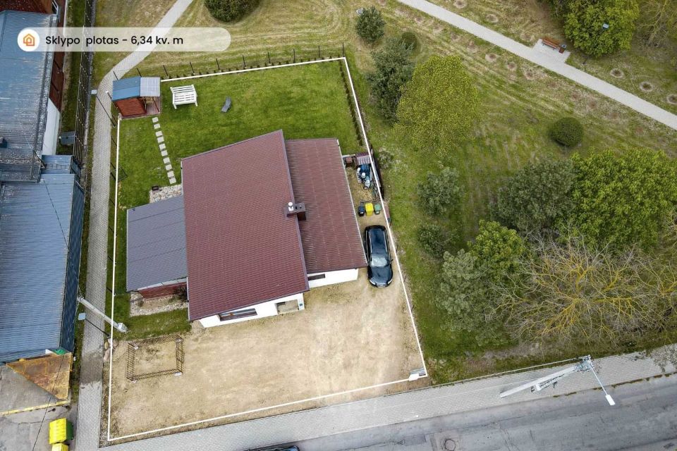 Parduodamas B klasės optimalaus dydžio mūrinis 2018 metų statybos namas Šiaulių r., Gruzdžiuose, S. Dariaus ir S. Girėno g. 36