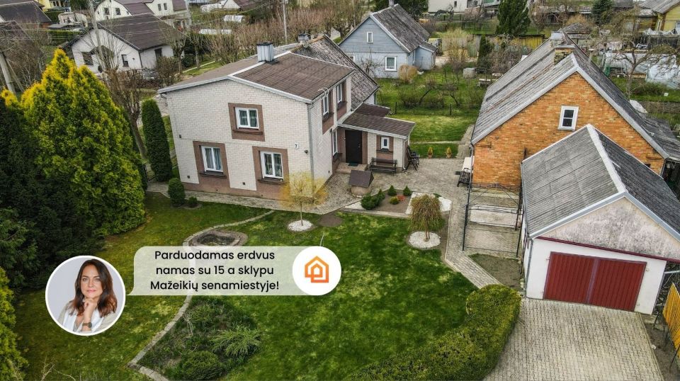 Parduodamas dviejų gyvenamųjų dalių namas su 15,33 a sklypu P. Matulionio g., Mažeikių senamiestyje