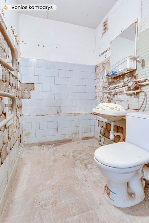 Parduodamas erdvus 1 kambario butas Radvili&scaron;kyje, J. Jaramino g.