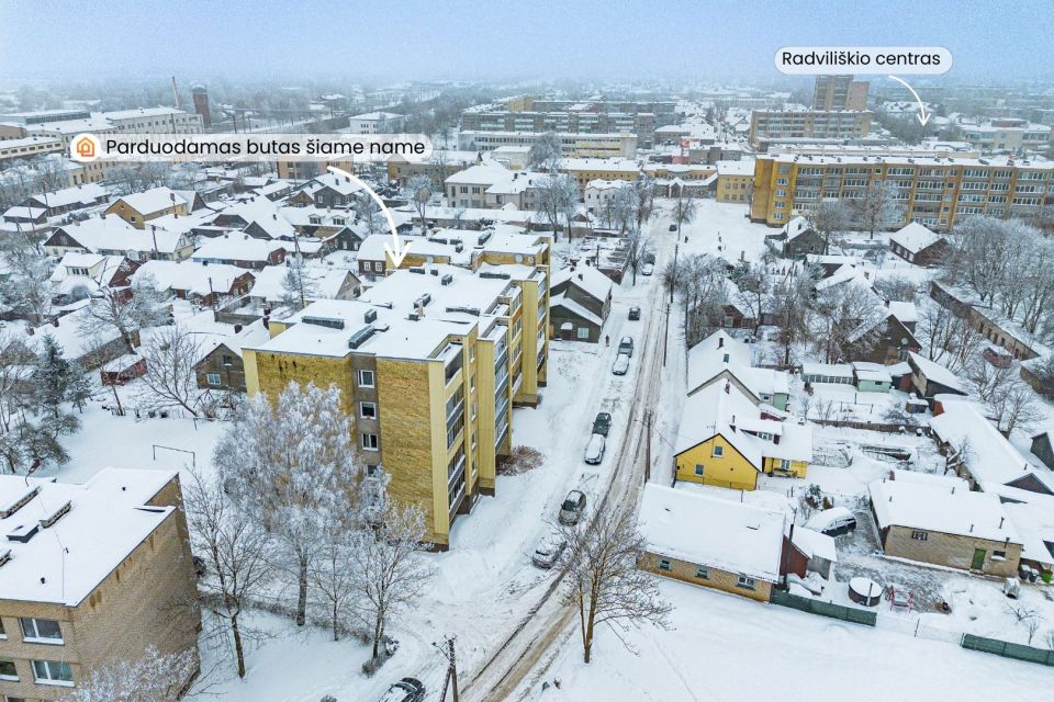 Parduodamas erdvus 1 kambario butas Radvili&scaron;kyje, J. Jaramino g.