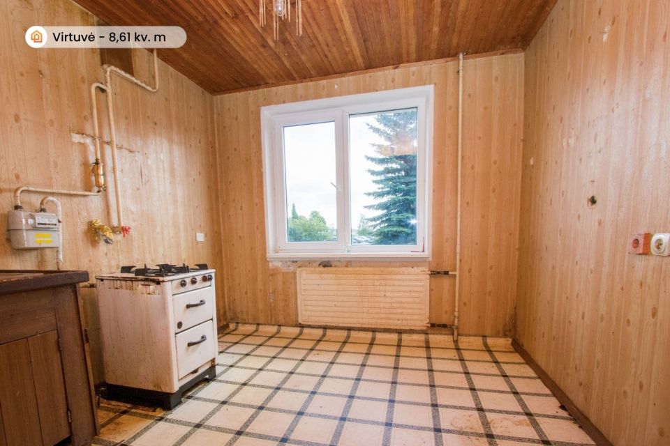 Parduodamas erdvus 2 kambarių butas Akmenės r., Ventoje, Žemaičių g. 47