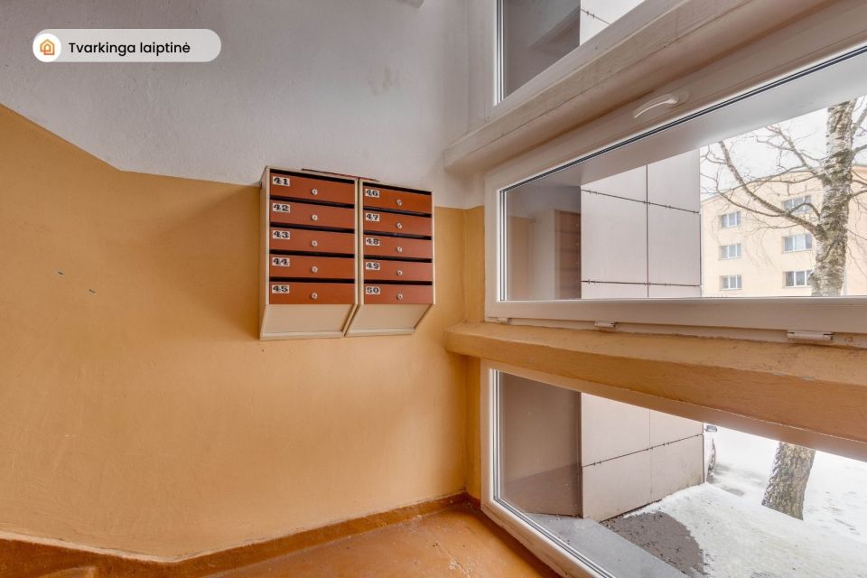 Parduodamas erdvus 3 kambarių butas renovuotame name Telšiuose, Karaliaus Mindaugo g. 32