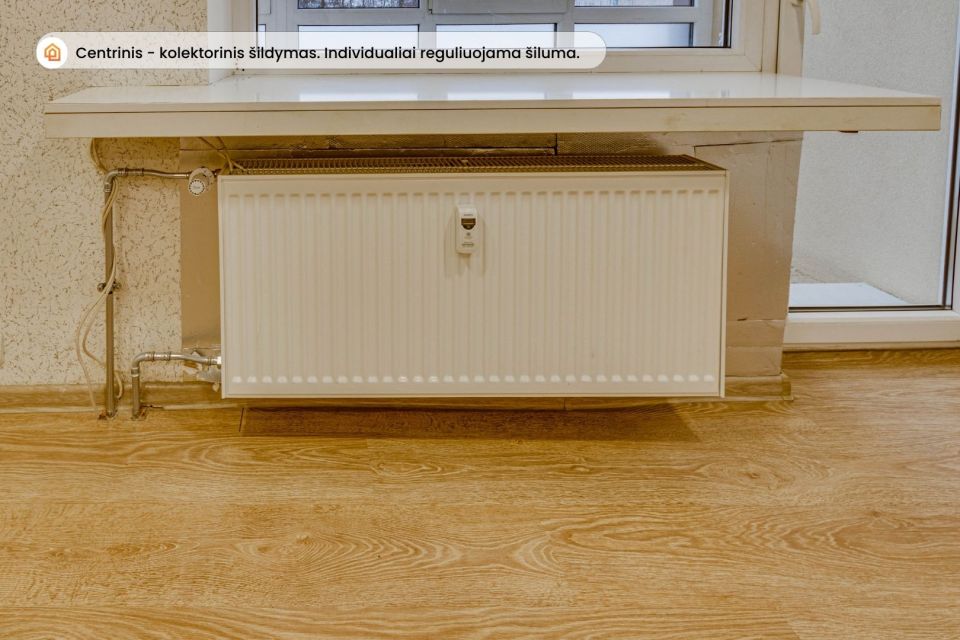 Parduodamas erdvus 3 kambarių butas renovuotame name Telšiuose, Karaliaus Mindaugo g. 32