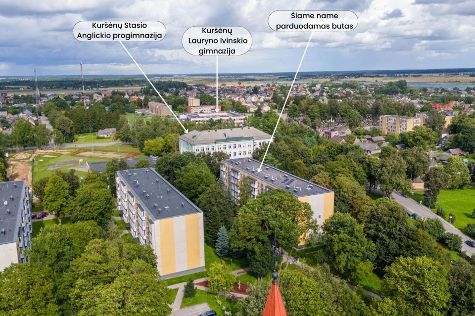 Parduodamas erdvus 3 kambarių butas renovuotame name V. Dambrausko g. 14, Kur&scaron;ėnuose