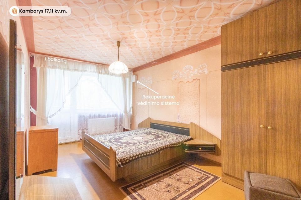 Parduodamas erdvus 3 kambarių butas renovuotame name V. Dambrausko g. 14, Kur&scaron;ėnuose