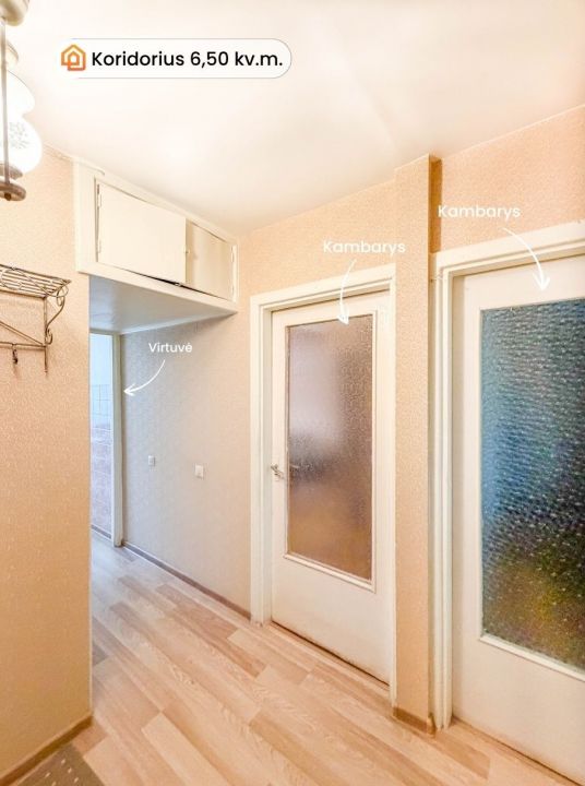 Parduodamas erdvus 3 kambarių butas renovuotame name V. Dambrausko g. 14, Kur&scaron;ėnuose