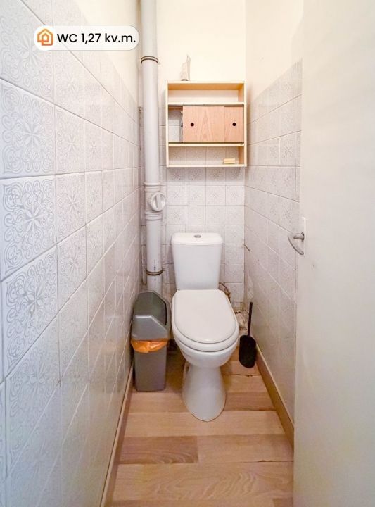 Parduodamas erdvus 3 kambarių butas renovuotame name V. Dambrausko g. 14, Kur&scaron;ėnuose