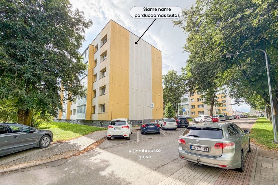 Parduodamas erdvus 3 kambarių butas renovuotame name V. Dambrausko g. 14, Kur&scaron;ėnuose