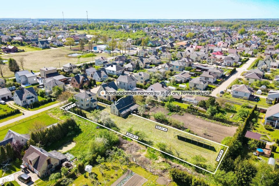 Parduodamas erdvus ir ekonomiškas 2 aukštų namas su saulės elektrine ir sklypu Žiedo g., Kuršėnuose