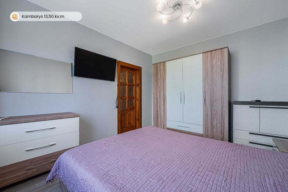 Parduodamas erdvus ir moderniai įrengtas 3 kambarių butas 2-ajame auk&scaron;te, Vyturio g. 2, Klaipėdoje