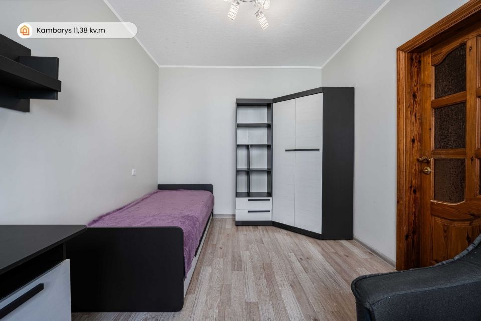 Parduodamas erdvus ir moderniai įrengtas 3 kambarių butas 2-ajame auk&scaron;te, Vyturio g. 2, Klaipėdoje