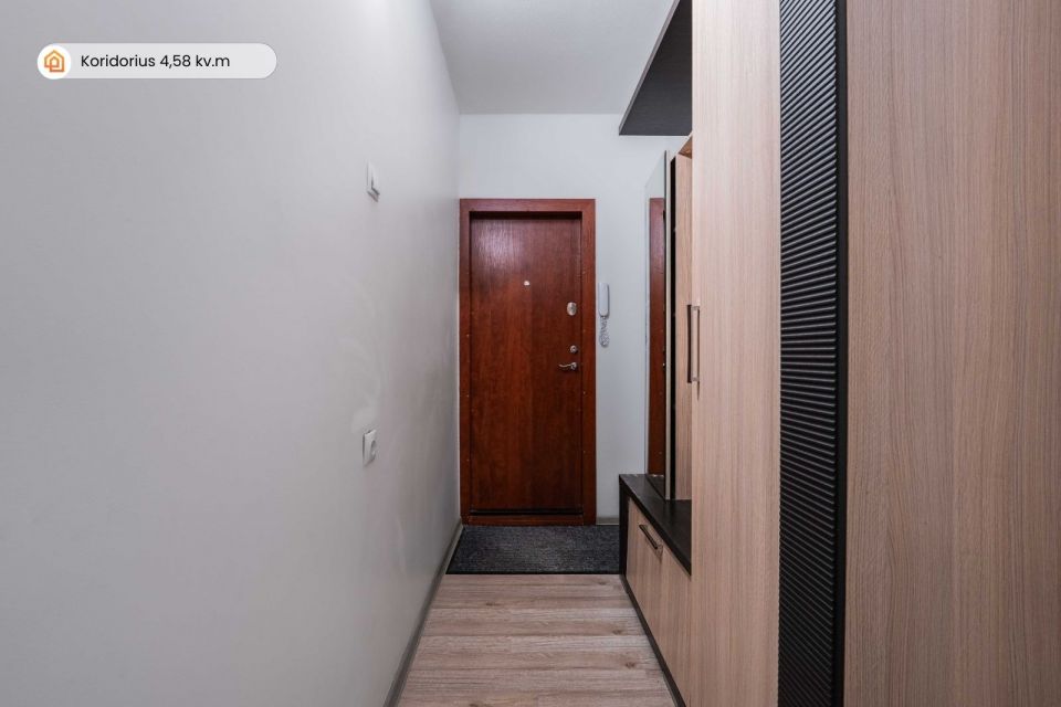 Parduodamas erdvus ir moderniai įrengtas 3 kambarių butas 2-ajame auk&scaron;te, Vyturio g. 2, Klaipėdoje