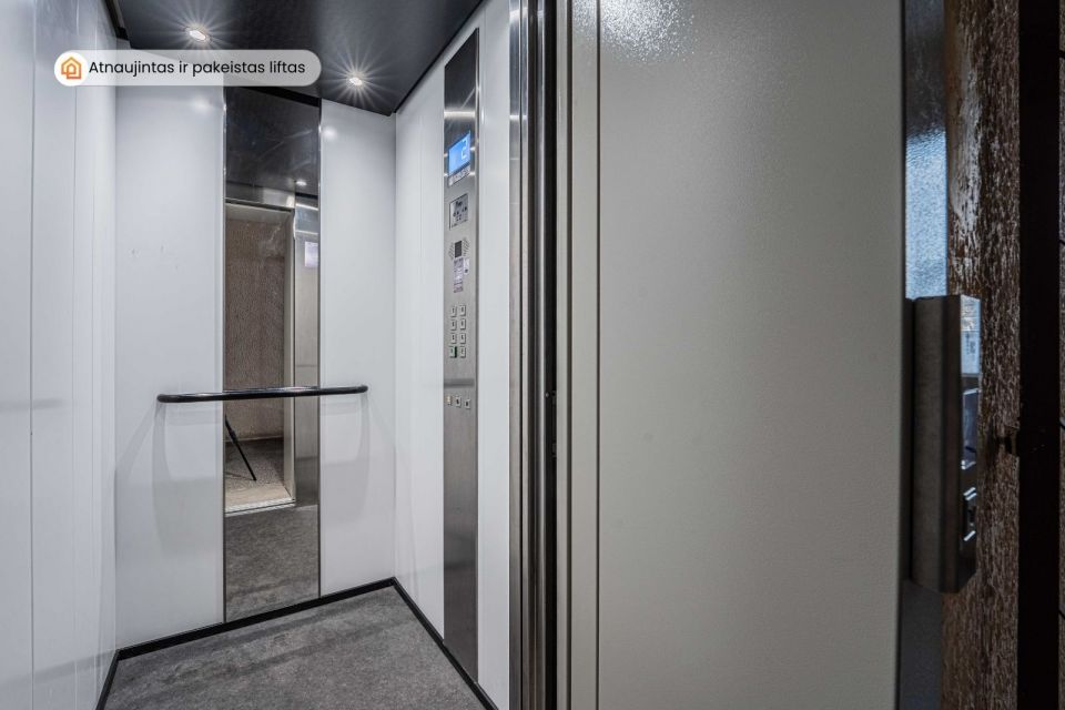 Parduodamas erdvus ir moderniai įrengtas 3 kambarių butas 2-ajame auk&scaron;te, Vyturio g. 2, Klaipėdoje