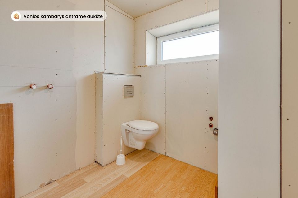 Parduodamas erdvus, jaukus mūrinis namas Telšiuose, Kalniškių g. 3