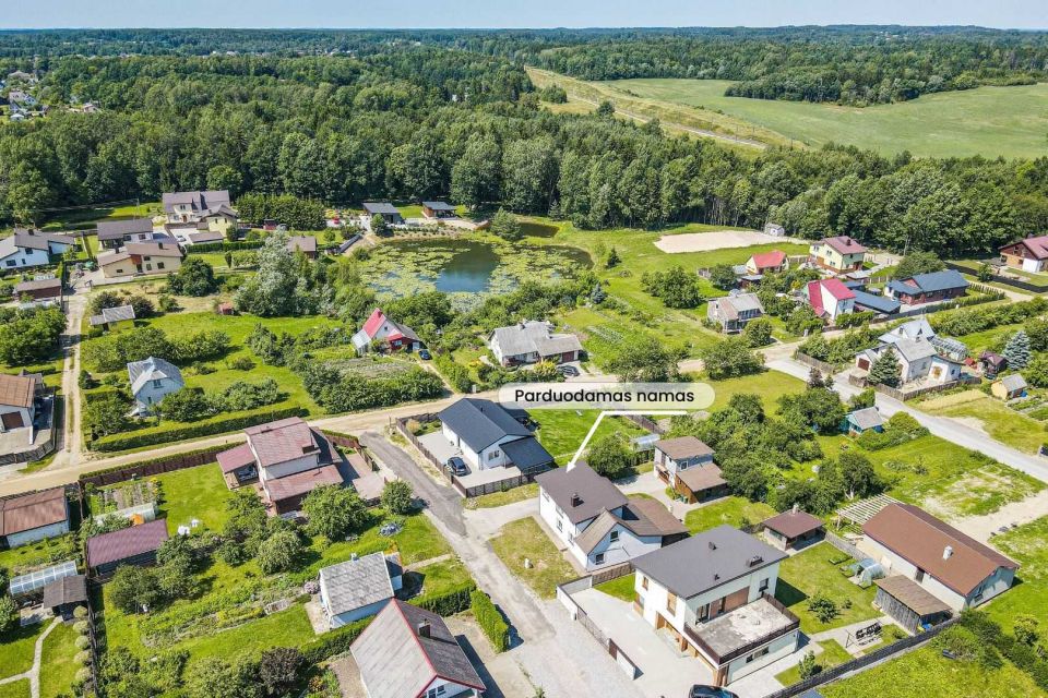 Parduodamas erdvus, jaukus mūrinis namas Telšiuose, Kalniškių g. 3