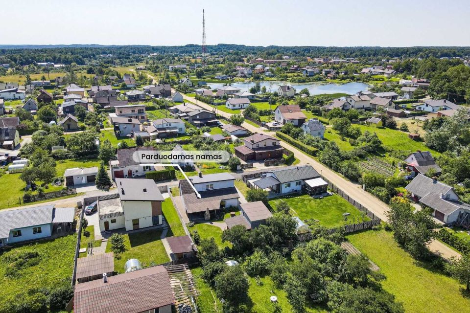Parduodamas erdvus, jaukus mūrinis namas Telšiuose, Kalniškių g. 3