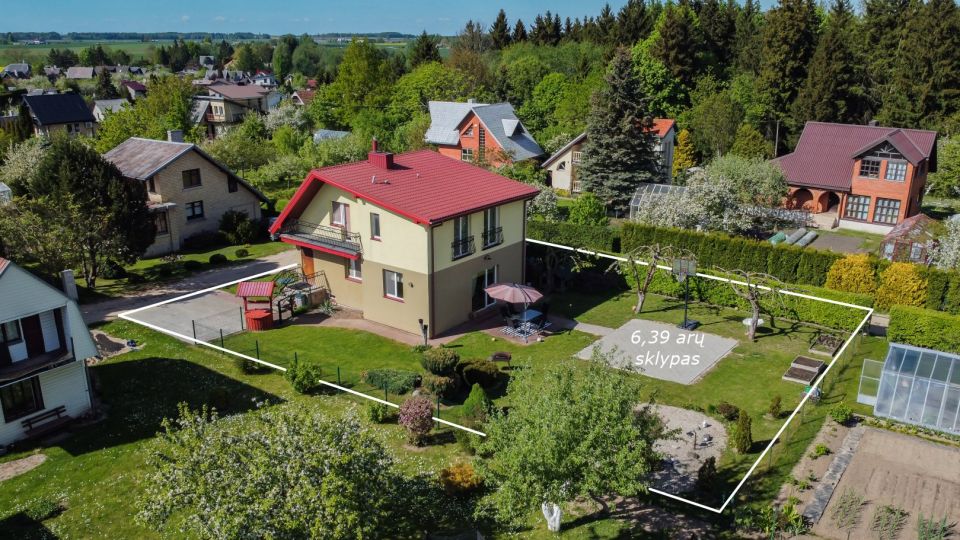 Parduodamas erdvus mūrinis gyvenamasis namas prie Bubių tvenkinio, Šiaulių r., Jakštaičių k., Saulėtekio g.10