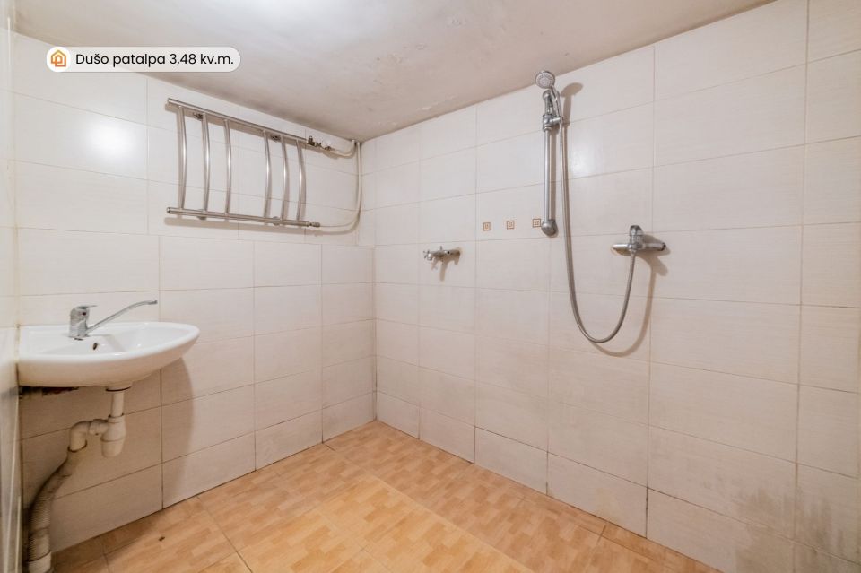 Parduodamas erdvus mūrinis gyvenamasis namas prie Bubių tvenkinio, Šiaulių r., Jakštaičių k., Saulėtekio g.10
