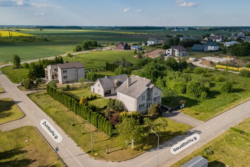 Parduodamas erdvus mūrinis namas Gaudžiočių g. 44, Naujojoje Akmenėje
