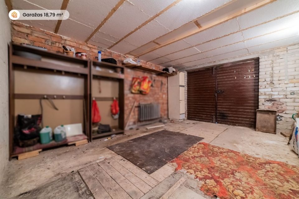 Parduodamas erdvus mūrinis namas Gaudžiočių g. 44, Naujojoje Akmenėje