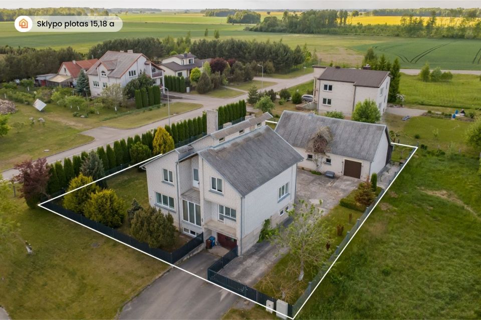 Parduodamas erdvus mūrinis namas Gaudžiočių g. 44, Naujojoje Akmenėje