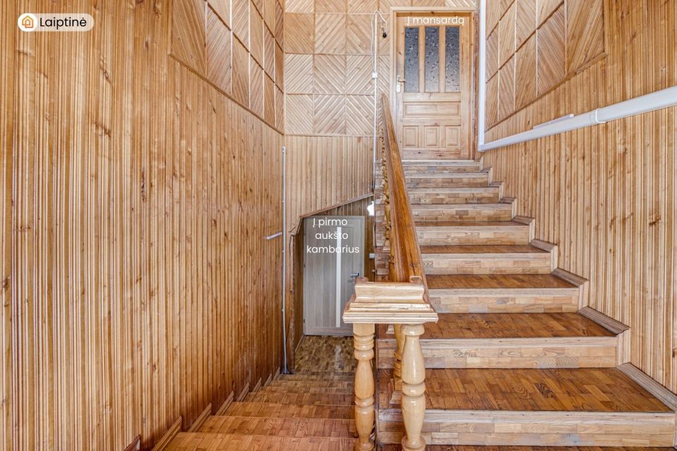 Parduodamas erdvus, mūrinis namas su 29,30 arų žemės sklypu Pievų g., Tytuvėnuose