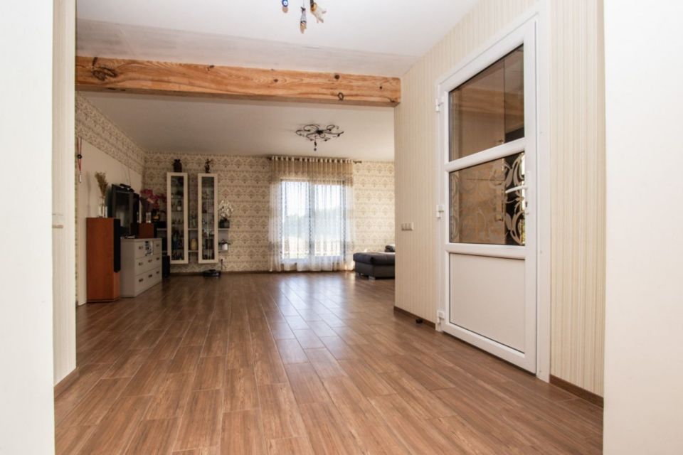 Parduodamas erdvus namas Tirkšlių miestelyje