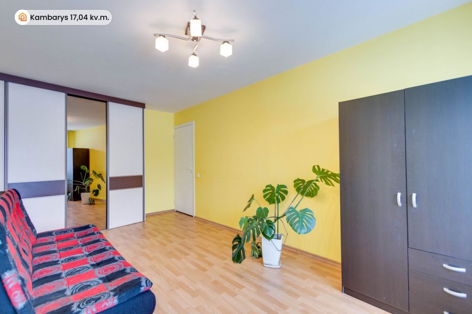 Parduodamas erdvus perplanuotas trijų kambarių butas K.Korsako g.43, &Scaron;iauliai