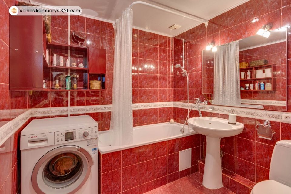 Parduodamas erdvus perplanuotas trijų kambarių butas K.Korsako g.43, &Scaron;iauliai