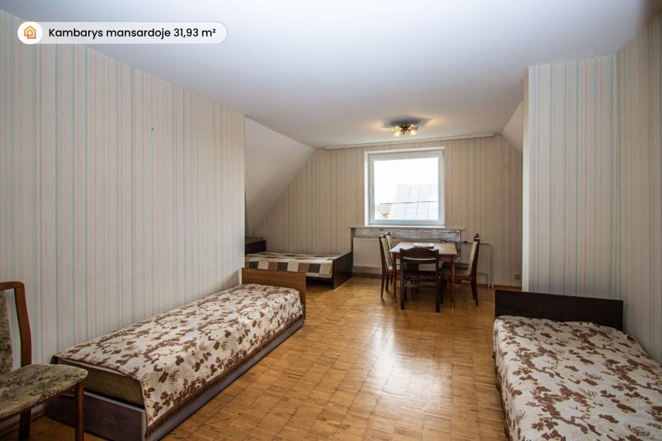 Parduodamas erdvus, pilnai įrengtas 316 m&sup2; ploto, 2 auk&scaron;tų mūrinis gyvenamasis namas su pusrūsiu ir ūkiniais pastatais Mažeikiuose, Kūlupio g.