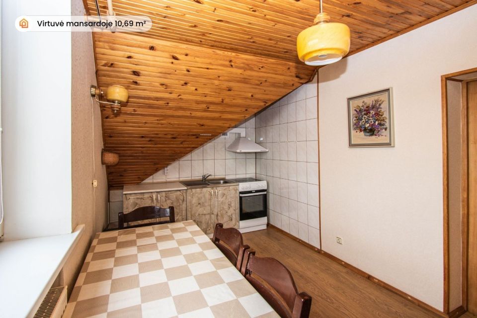 Parduodamas erdvus, pilnai įrengtas 316 m&sup2; ploto, 2 auk&scaron;tų mūrinis gyvenamasis namas su pusrūsiu ir ūkiniais pastatais Mažeikiuose, Kūlupio g.