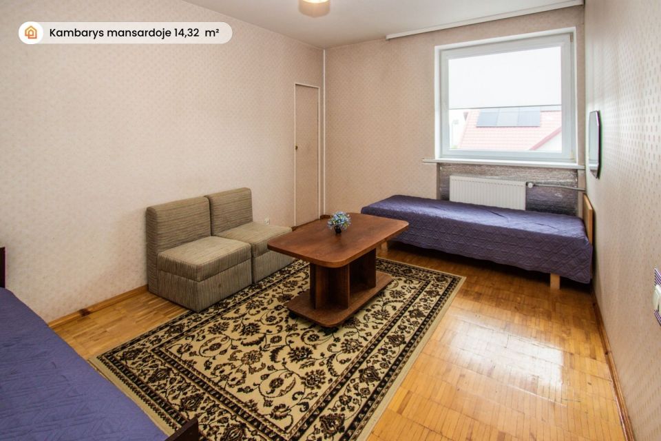 Parduodamas erdvus, pilnai įrengtas 316 m&sup2; ploto, 2 auk&scaron;tų mūrinis gyvenamasis namas su pusrūsiu ir ūkiniais pastatais Mažeikiuose, Kūlupio g.