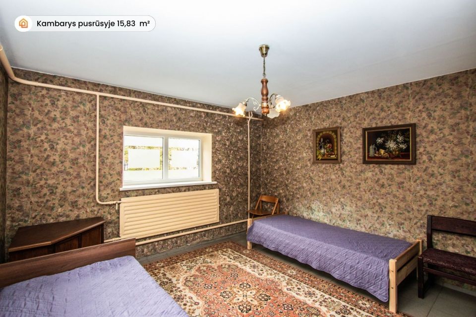Parduodamas erdvus, pilnai įrengtas 316 m&sup2; ploto, 2 auk&scaron;tų mūrinis gyvenamasis namas su pusrūsiu ir ūkiniais pastatais Mažeikiuose, Kūlupio g.
