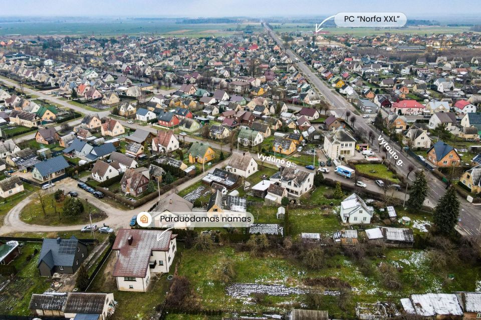 Parduodamas erdvus, pilnai įrengtas namas Vydūno g., Kuršėnuose.