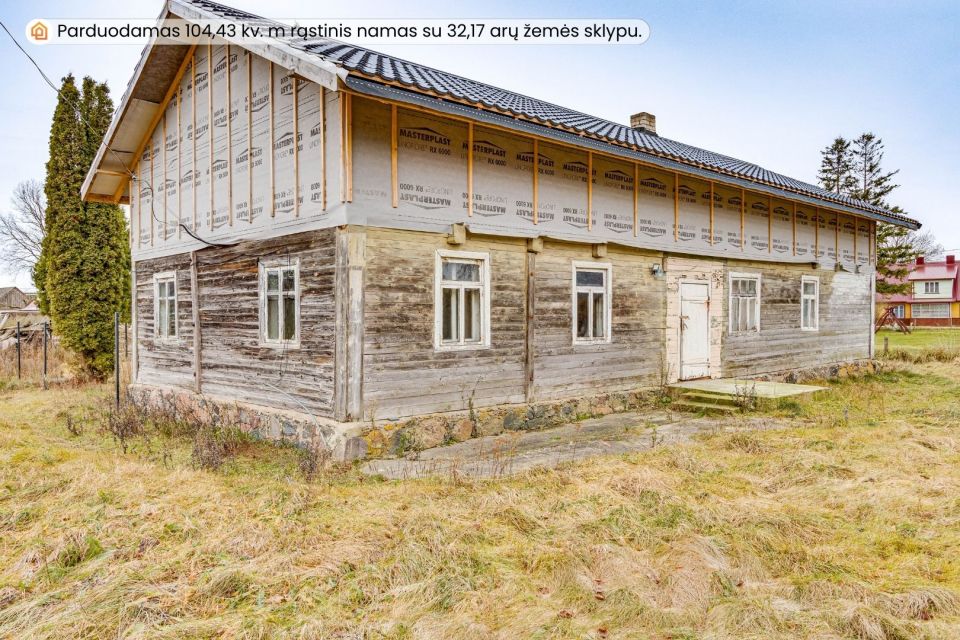 Parduodamas erdvus, rąstinis namas su 32,17 arų žemės sklypu Pakruojo r., Laipu&scaron;kių k.